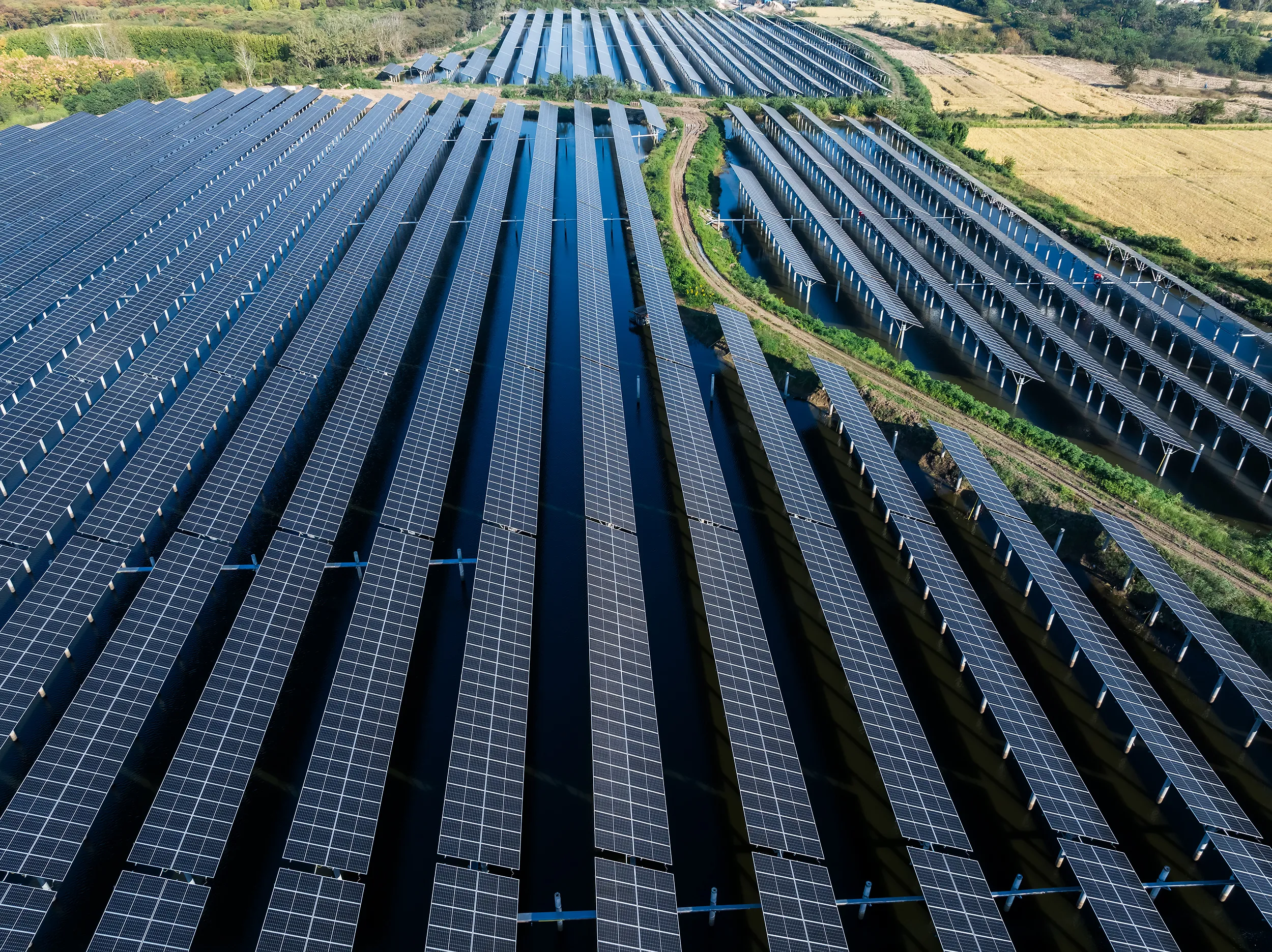 Commercial solar field representing commercial site storage planning