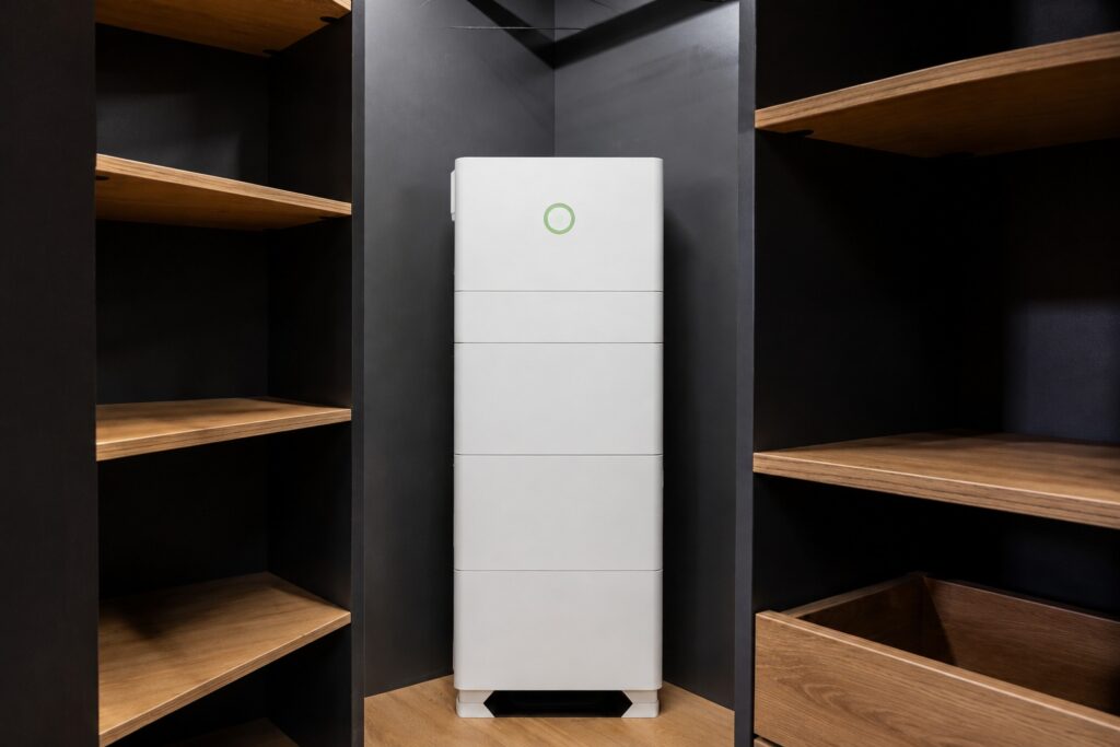High-Consumption Modern Residences (12–16 kWp PV) with Domestic EV Wallbox