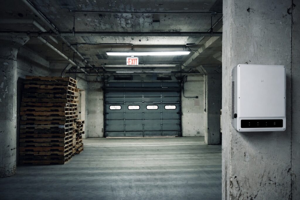 Small Commercial Workshops & Auto Garages with High Single-Phase Tools