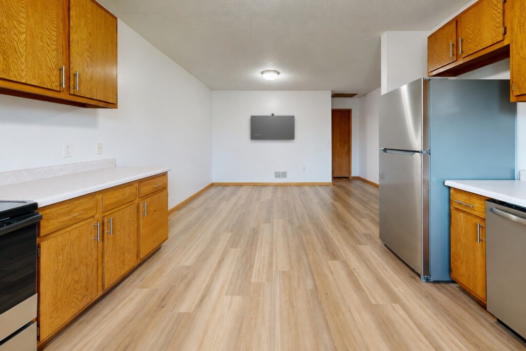 Compact Single-Family Residences & Cottages (3–6 kWp PV)