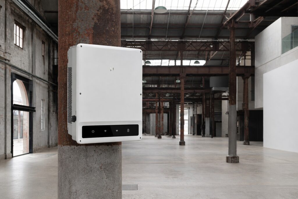 German Commercial Roofs (35–45 kWp) on Low-Voltage Grid