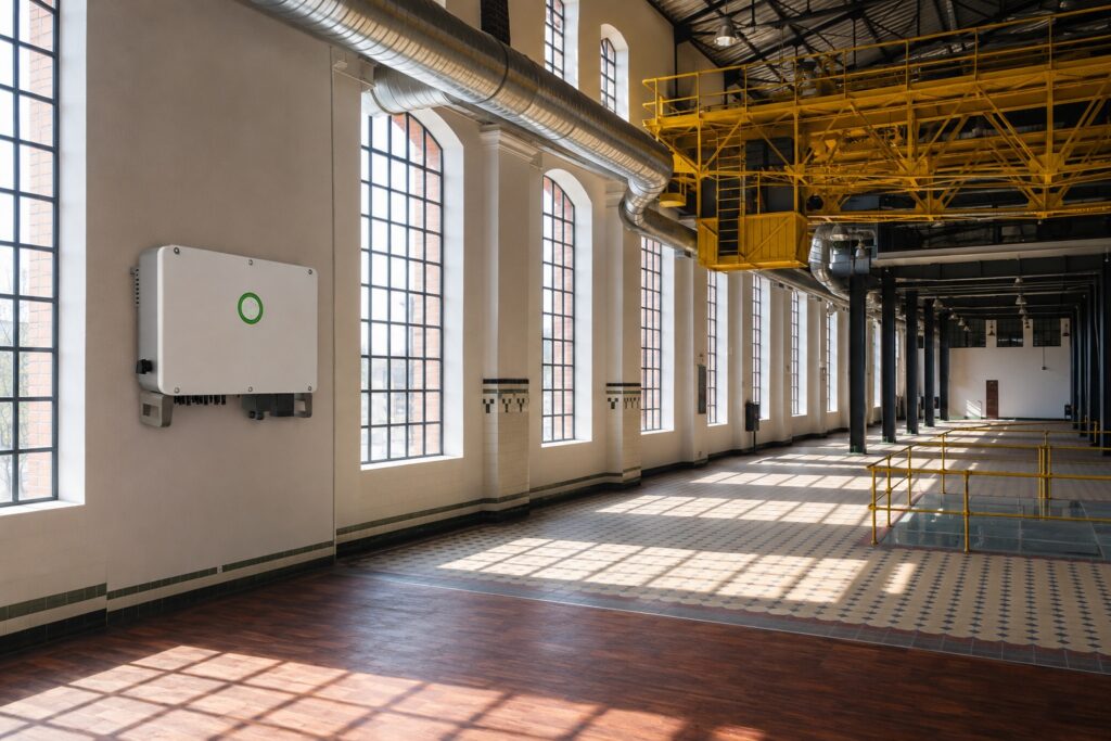 Große elektrifizierte Anwesen & kleine Werkstätten mit 18–24 kWp Solar