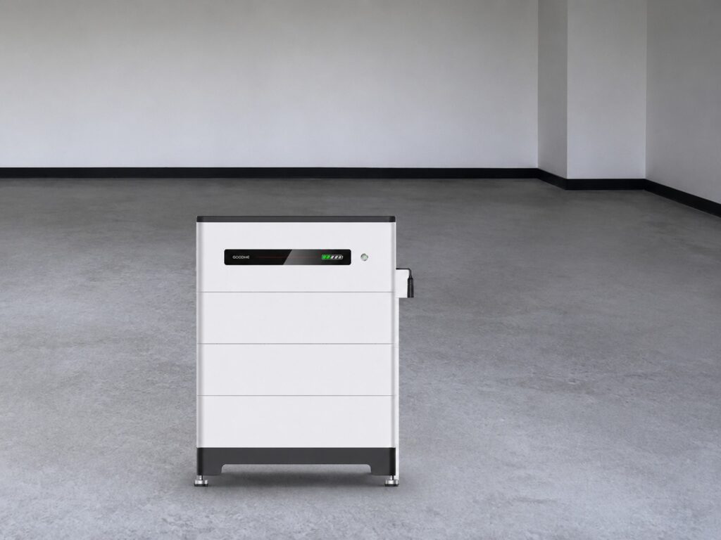 GoodWe Lynx Home F 9.83 kWh (PCU base + 3 x LX F3.3-H)