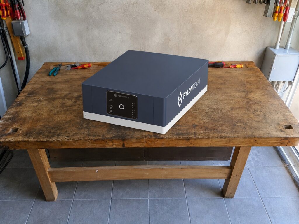 Verpflichtende Master-Steuerung für Force-H3-Batterietürme (10,24 bis 35,84 kWh)